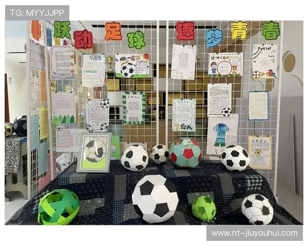 足球场上风采无限 踢足球方巾带你感受运动与时尚的完美结合